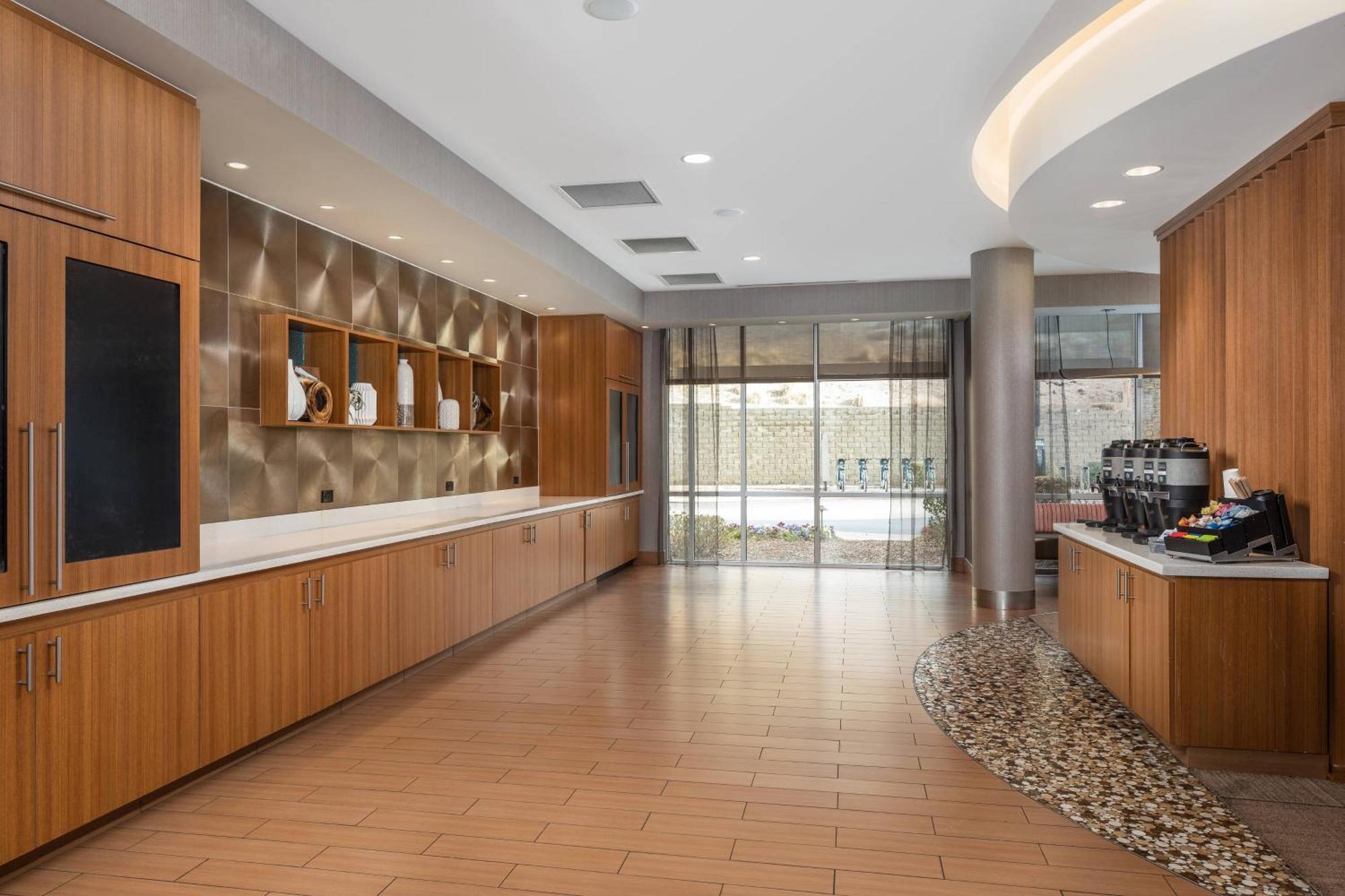 Springhill Suites By Marriott Downtown Chattanooga/Cameron Harbor Exteriör bild