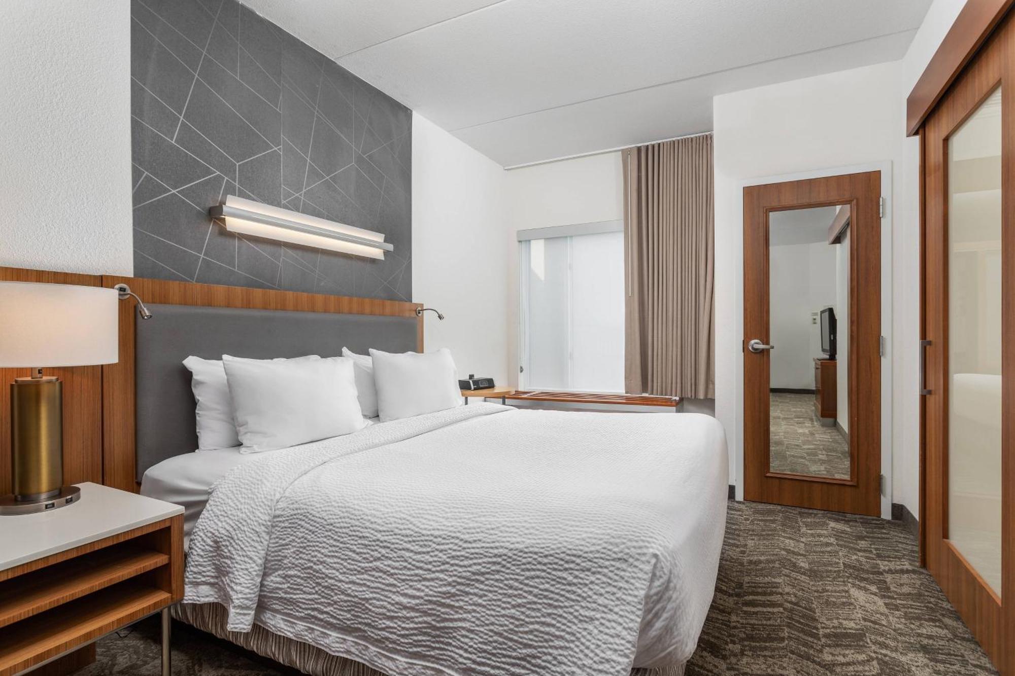 Springhill Suites By Marriott Downtown Chattanooga/Cameron Harbor Exteriör bild