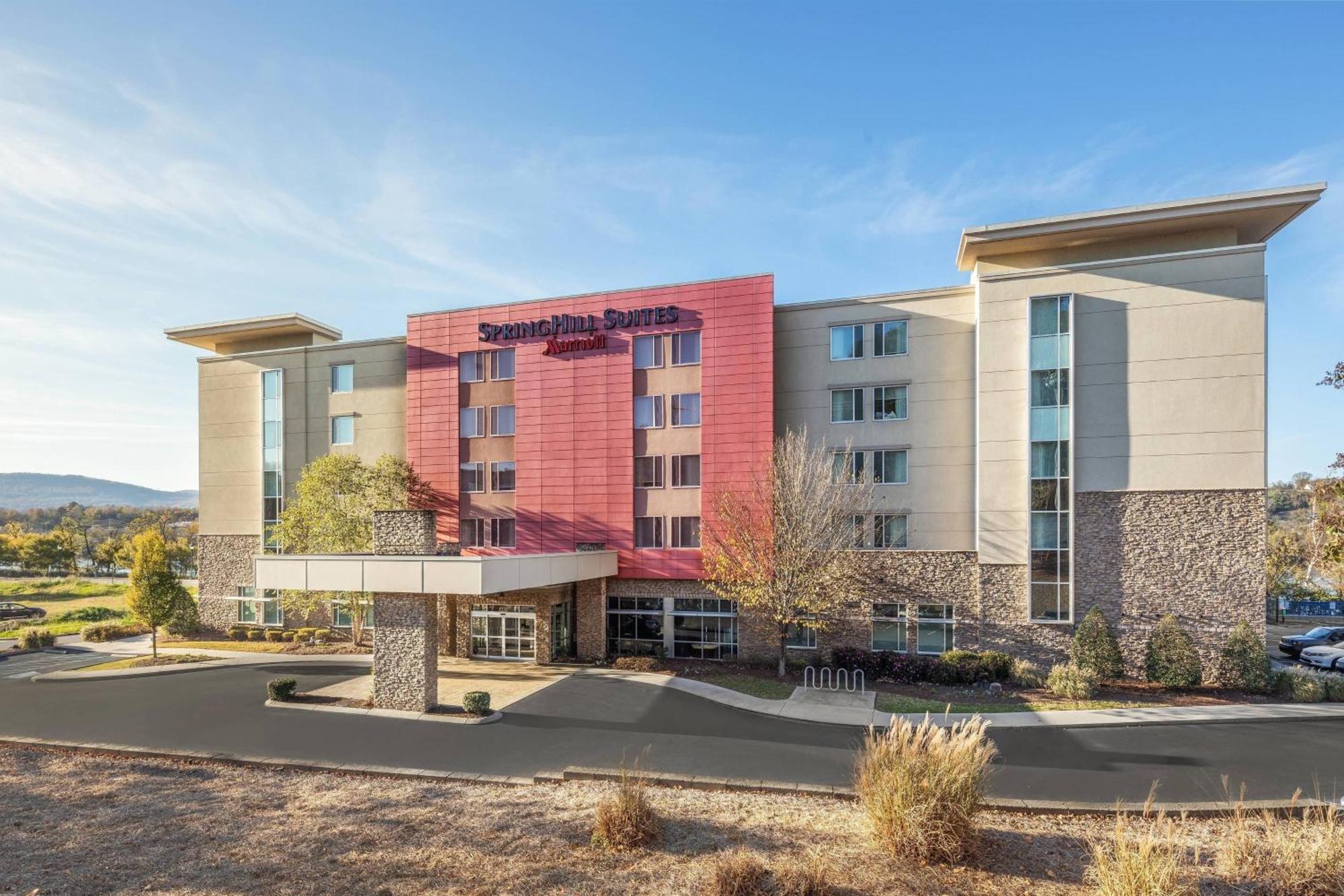 Springhill Suites By Marriott Downtown Chattanooga/Cameron Harbor Exteriör bild
